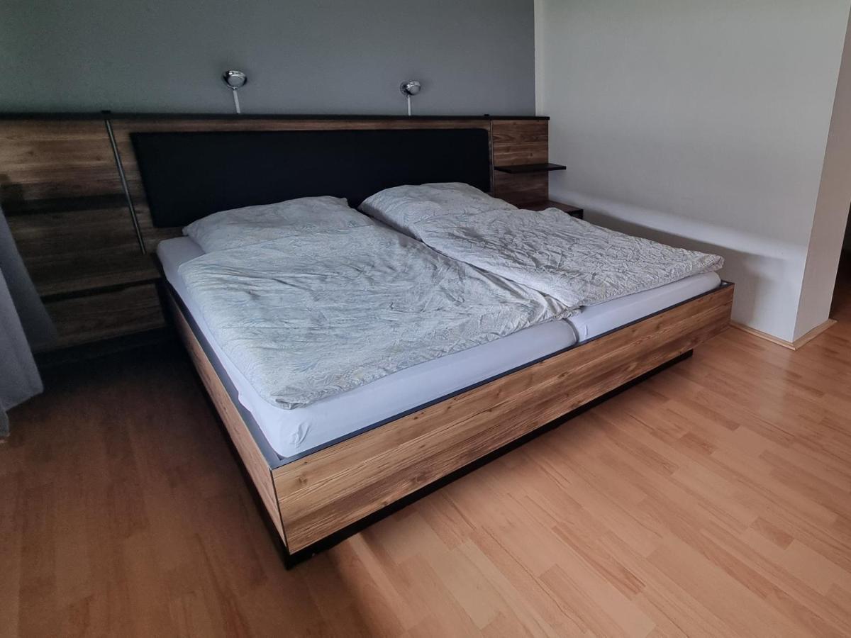 Ferienwohnung Friedenau Щайнфурт Екстериор снимка